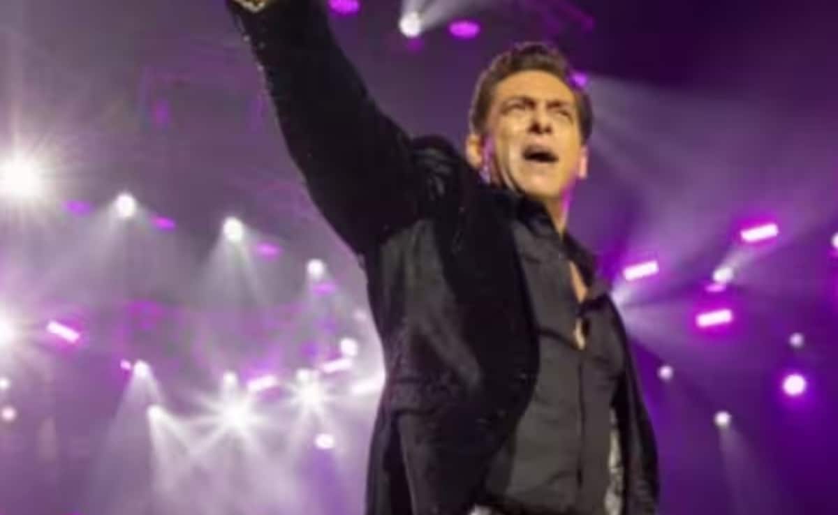 सलमान खानने 26 वर्ष जुन्या हिट गाण्यावर सादरीकरण केले, सिक्स पॅक नसल्यानंही स्टाइल अप्रतिम