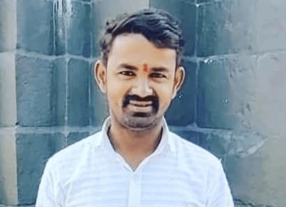 न्हावरे-तळेगाव ढमढेरे महामार्गावर अपघात; युवकाचा मृत्यू 1 न्हावरे-तळेगाव ढमढेरे महामार्गावर अपघात; युवकाचा मृत्यू