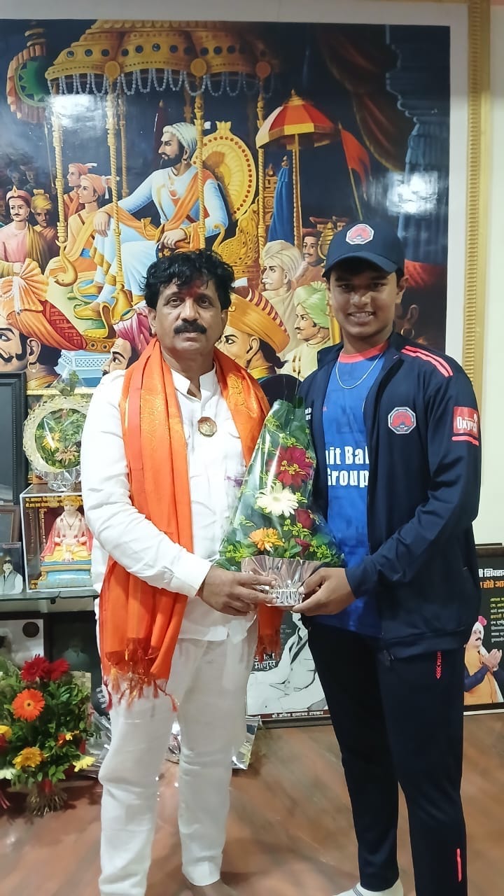 पिंपळवंडीच्या संस्कार सोनवणेची १६ वर्षाखालील महाराष्ट्र क्रिकेट असोसिएशन मध्ये निवड