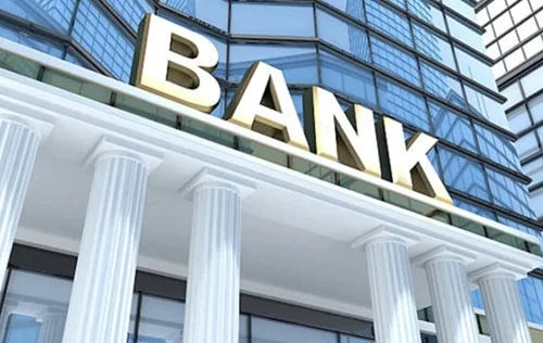 बँकेत झालेत चार मोठे बदल; दंड होण्याआधी 'हे' नियम जाणून घ्या सविस्तर 1 बँकेत झालेत चार मोठे बदल; दंड होण्याआधी 'हे' नियम जाणून घ्या सविस्तर