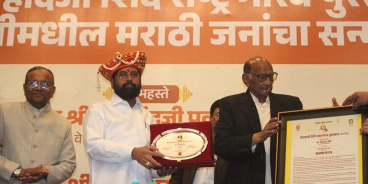 पवारसाहेब मला कधी गुगली टाकणार नाहीत; शिंदेंच्या बोलण्याचा अर्थ काय? 1 पवारसाहेब मला कधी गुगली टाकणार नाहीत; शिंदेंच्या बोलण्याचा अर्थ काय?