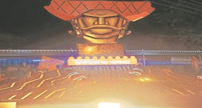 नारायणगावात मावळ्यांचा पुतळा बसविला, सायकल रॅलीत 650 जणांचा सहभाग; तमाशाच्या राहुट्यांचे उद्घाटन 1 नारायणगावात मावळ्यांचा पुतळा बसविला, सायकल रॅलीत 650 जणांचा सहभाग; तमाशाच्या राहुट्यांचे उद्घाटन