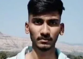 पाचगणीच्या पठ्ठयाने ट्रॅफिक जाम मध्ये पॅराग्लायडिंग करून दिला पेपर