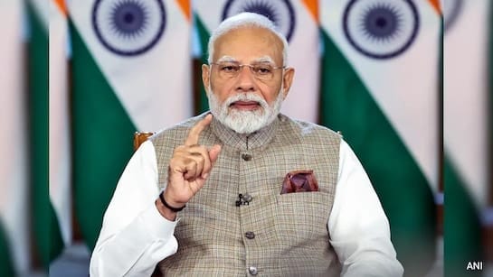 दहशतवादावर निर्णायक प्रहार: 'ऑपरेशन सिंदूर'नंतर पंतप्रधान मोदींची 'मन की बात'! 1 दहशतवादावर निर्णायक प्रहार: 'ऑपरेशन सिंदूर'नंतर पंतप्रधान मोदींची 'मन की बात'!